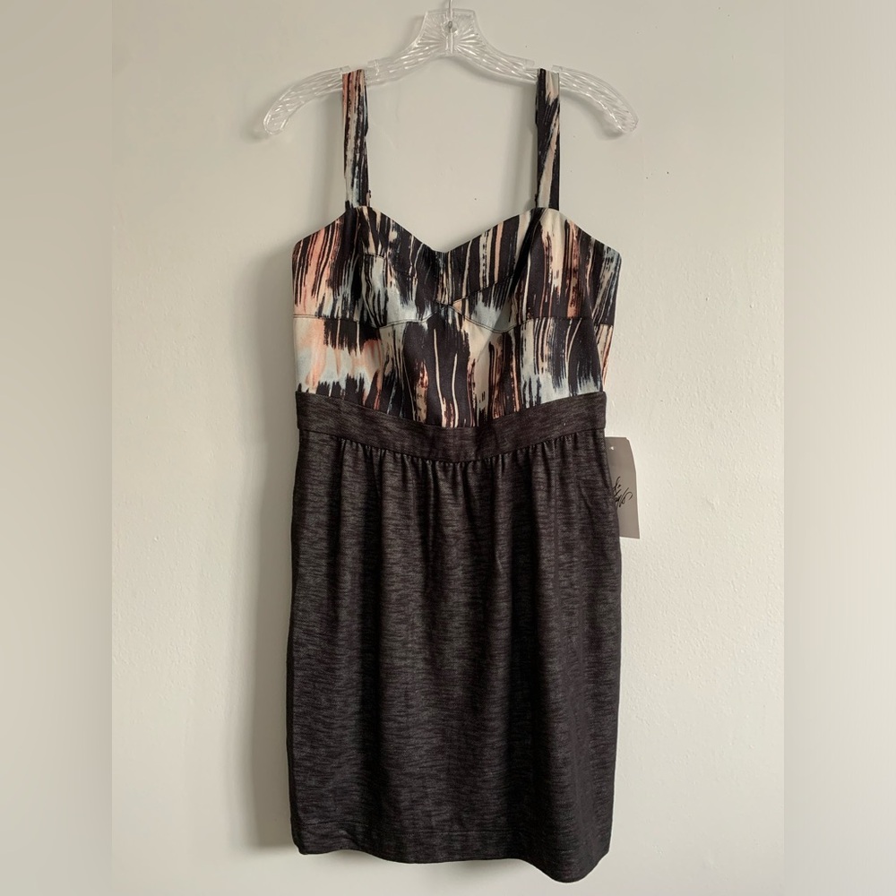 Brand New Cute BCBGeneration Dress WITH POCKETS!